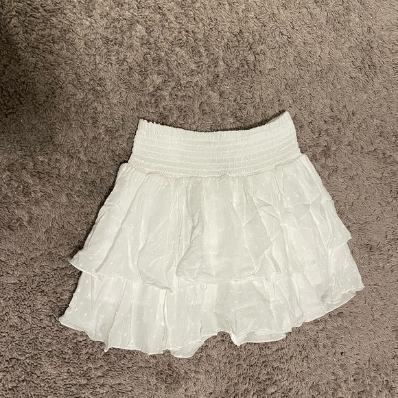 White F21 Ruffle Skirt - Picture 2 of 4